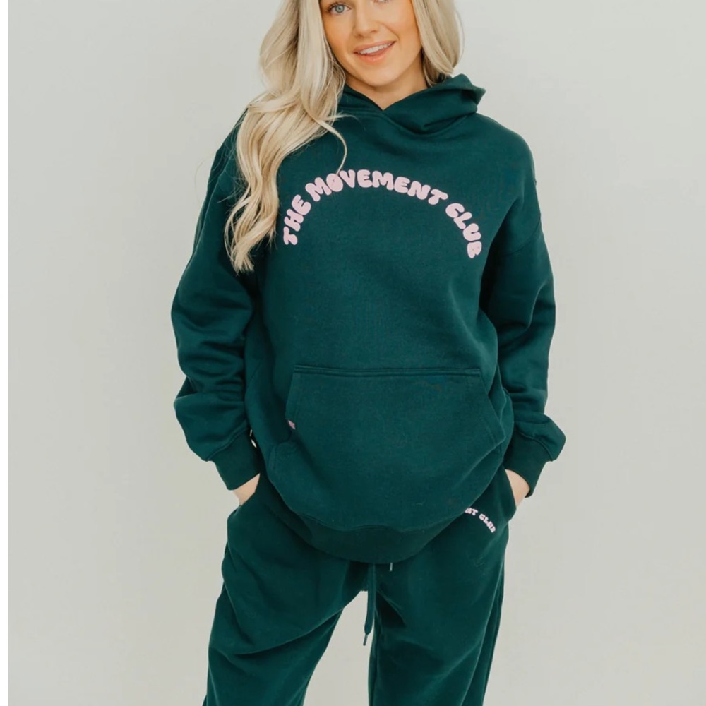 The Movement Club Sweatset in Pine